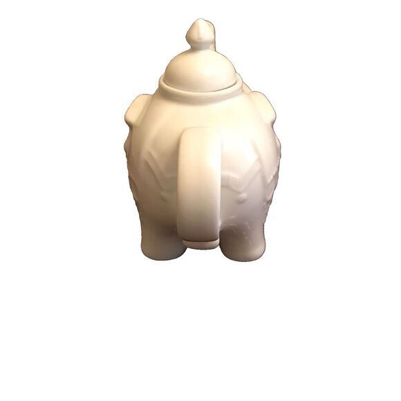 Vintage White Porcelain Elephant Teapot‎ by Cordon Bleu 28 oz. - Picture 3 of 6